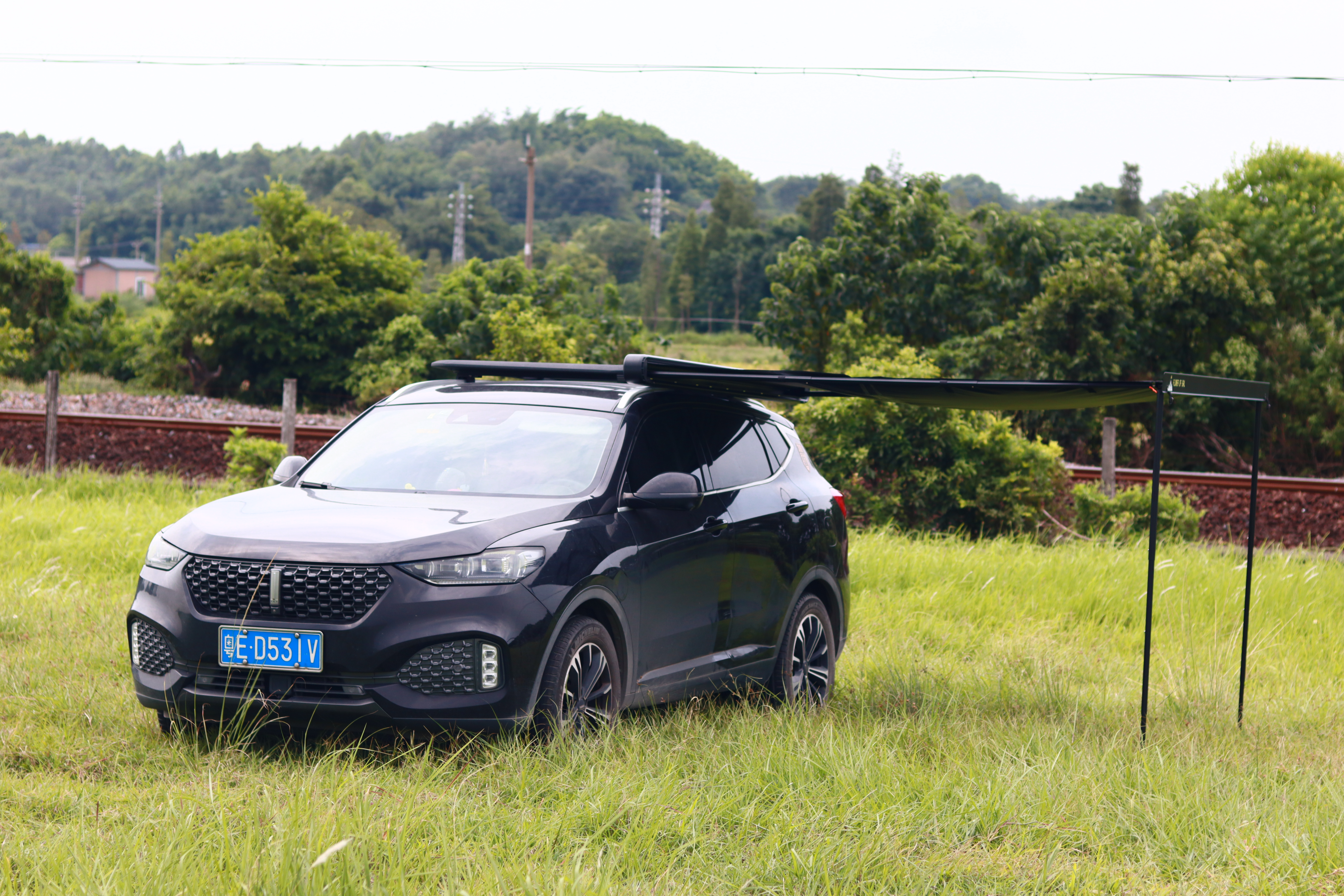 Car side tent